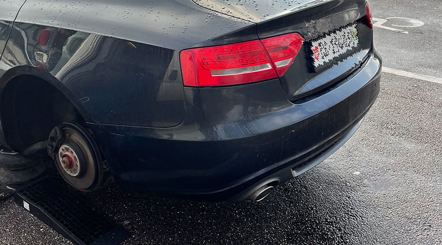 Schnelle Hilfe bei einer Reifenpanne in Memmingen